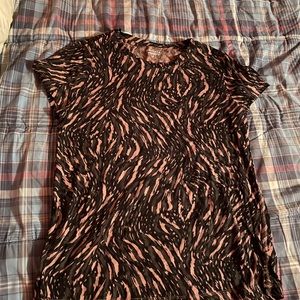 Athleta T-shirt- size small